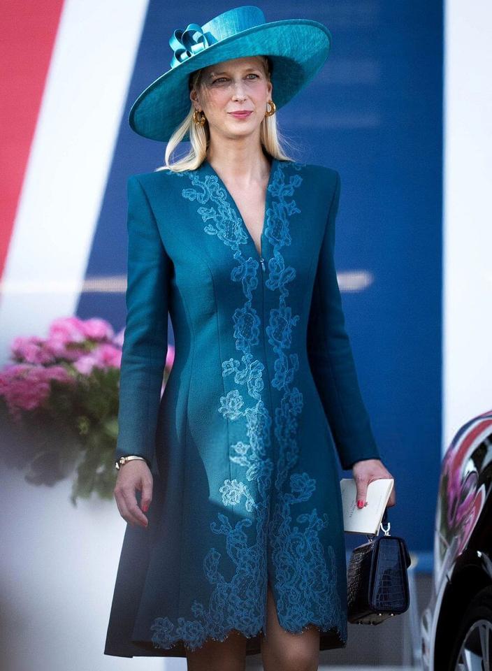 6月18日，英国肯特加布里拉小姐参加皇家赛马节（royalascot）的第二天