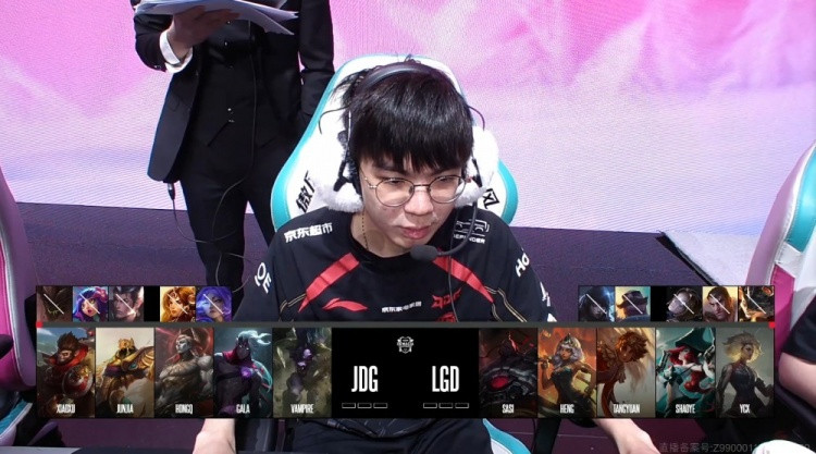 完美拉扯! Xiaoxu亚恒天神下凡 HongQ沙皇戳爆LGD JDG赢首局