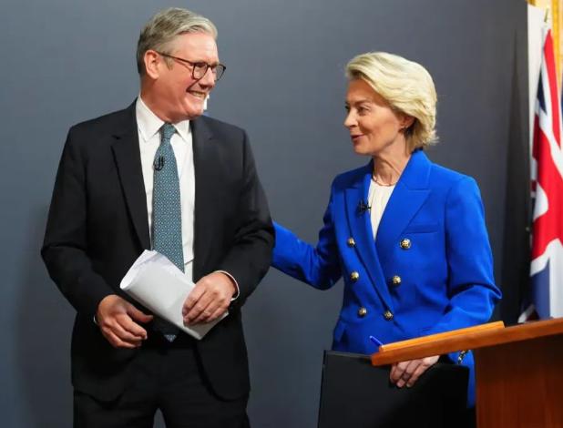 当年闹得沸沸扬扬的英国脱欧，如今成了最大笑话。54%英国人盼着重返欧盟，连政