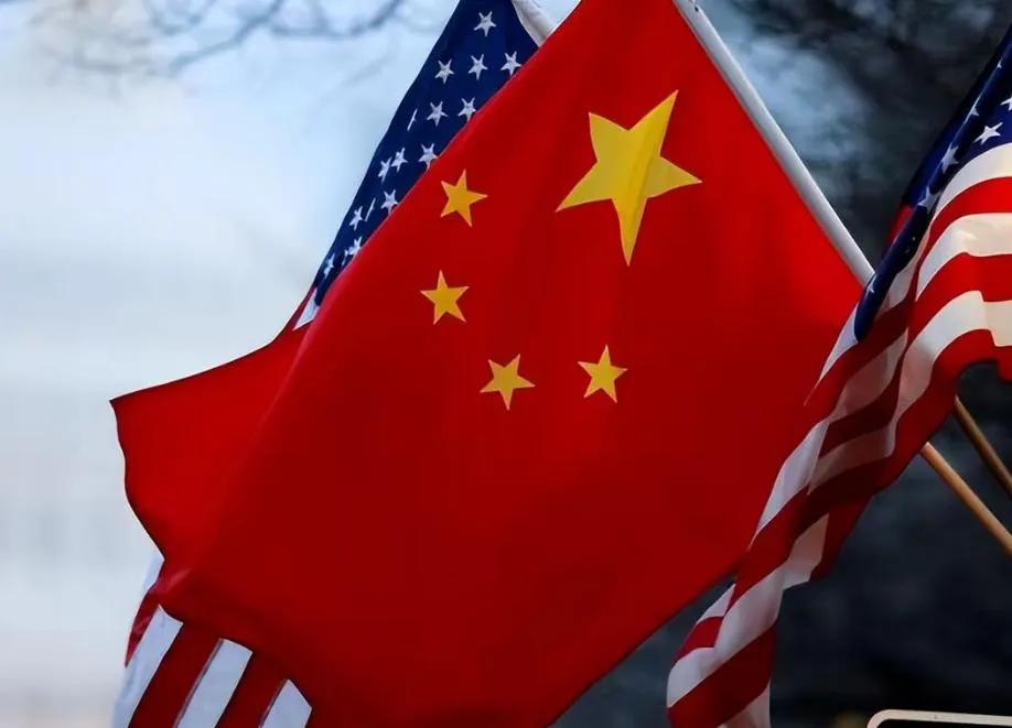 如何看中美关系中美关系既非简单的敌对，也非过去的伙伴，而是进入了一个复杂博弈的新
