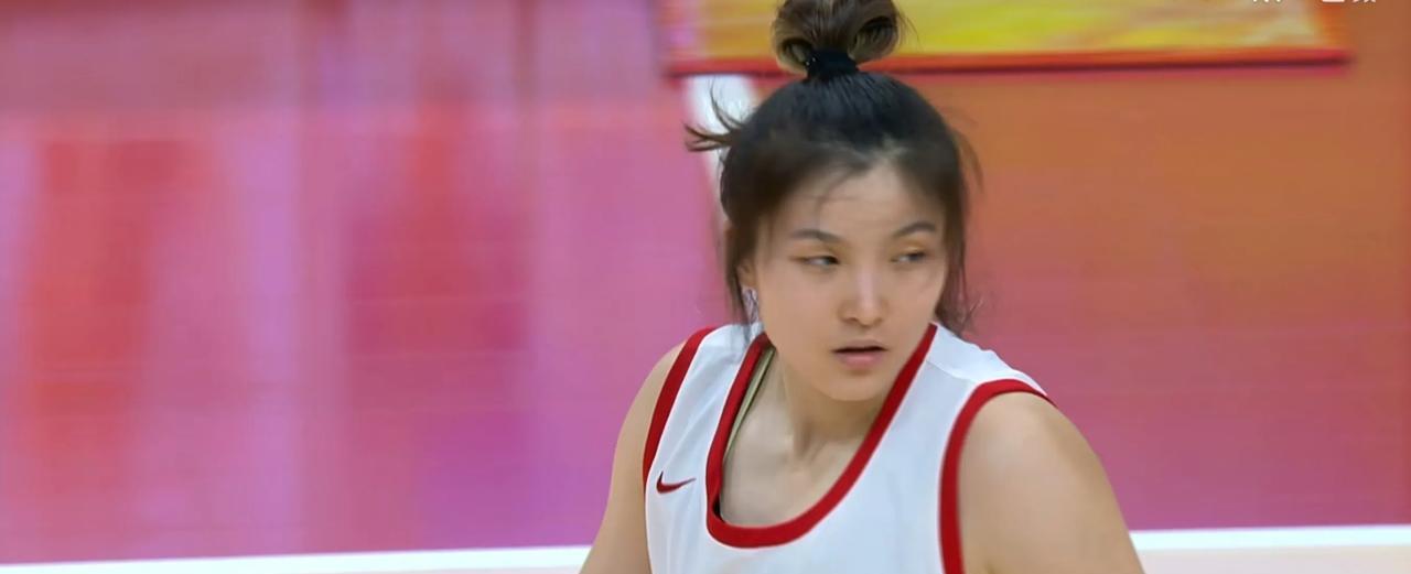 激战海口！中国女篮惜败澳大利亚，韩旭两双难救主，张子宇缺席引热议