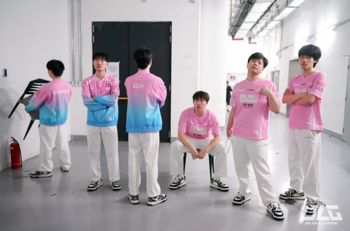 吧友们觉得BLG.Shad0w能几连胜? 此前Wei首发7连胜、北川6连胜