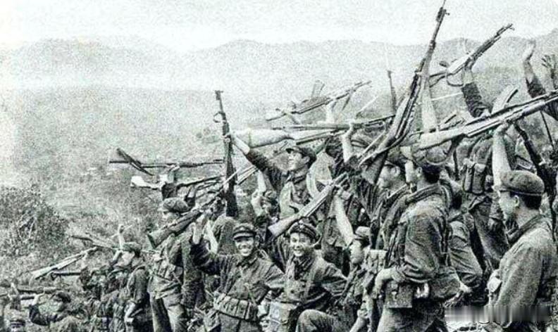 79年那一仗有多痛？装备差距打醒国人，实战里的血与悟太真实！79年那一仗确