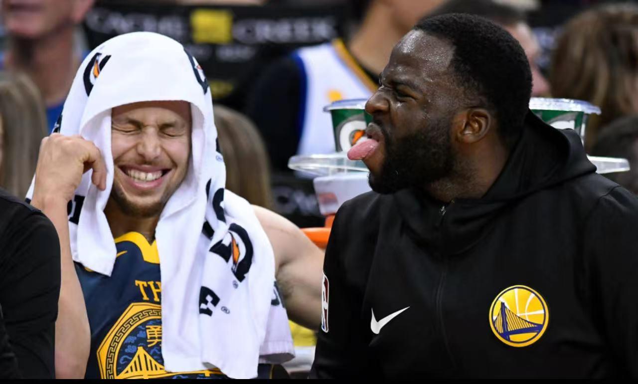 库是正经的双能卫，只不过投射比较极致亮眼显得他的控运传不那么强而已，但那只是相对