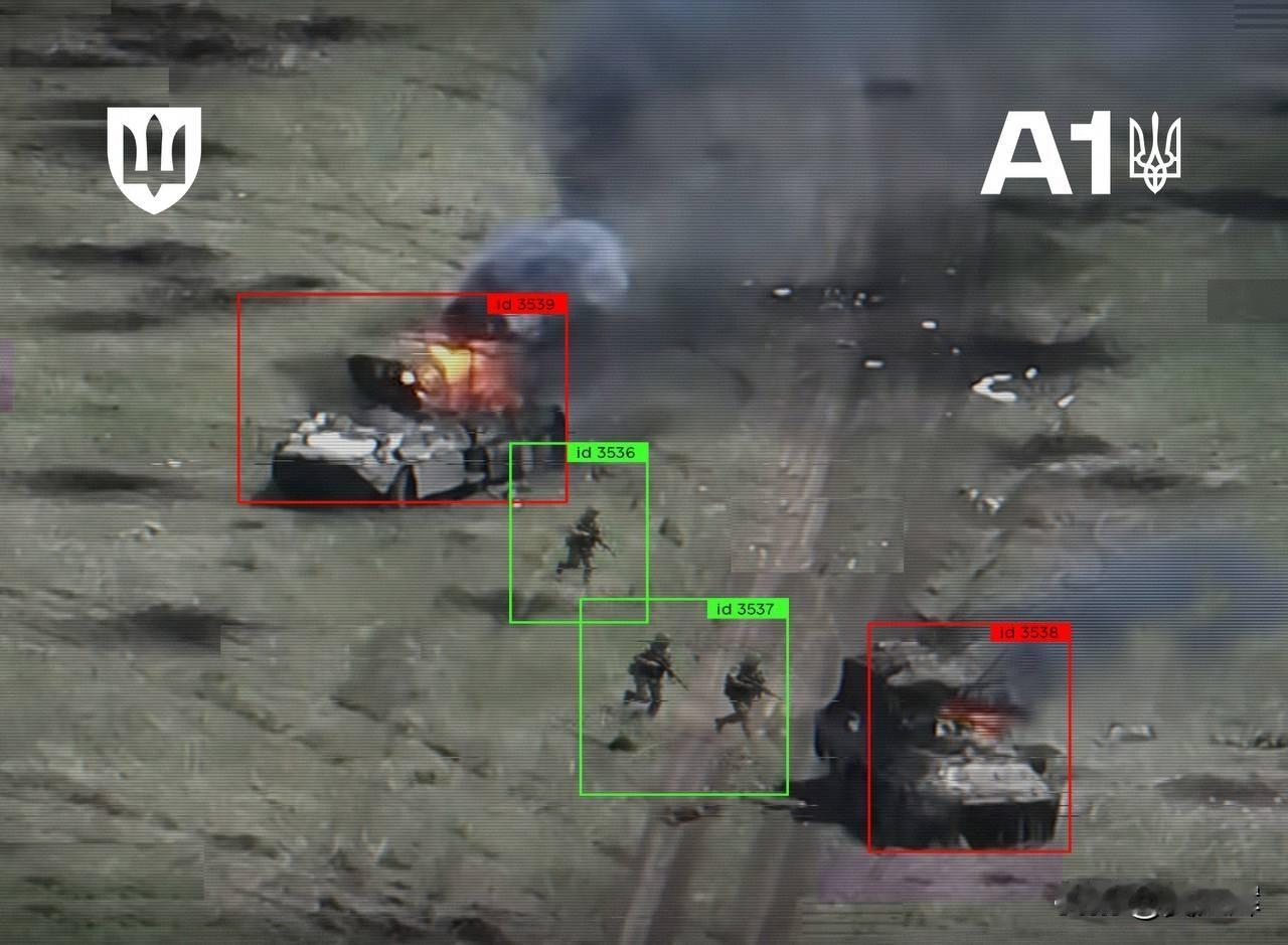 【乌防长：乌克兰在英国支持下建立军用AI中枢A1】4月18日，乌克兰防长费奥