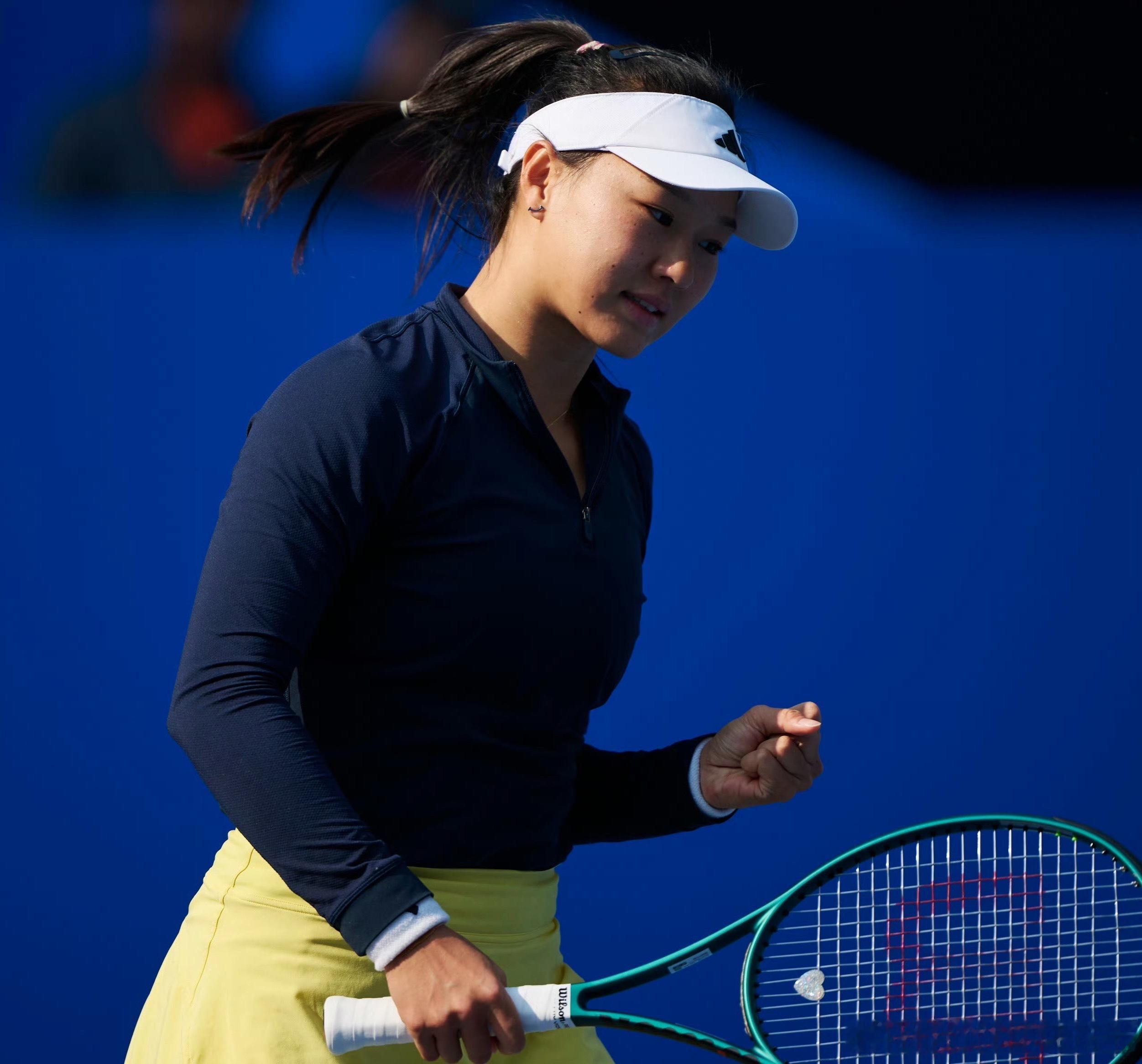 🟢WTA500伦敦女王杯女单资格赛首轮✅🇨🇳郭涵煜6-2/4-6/6-4击