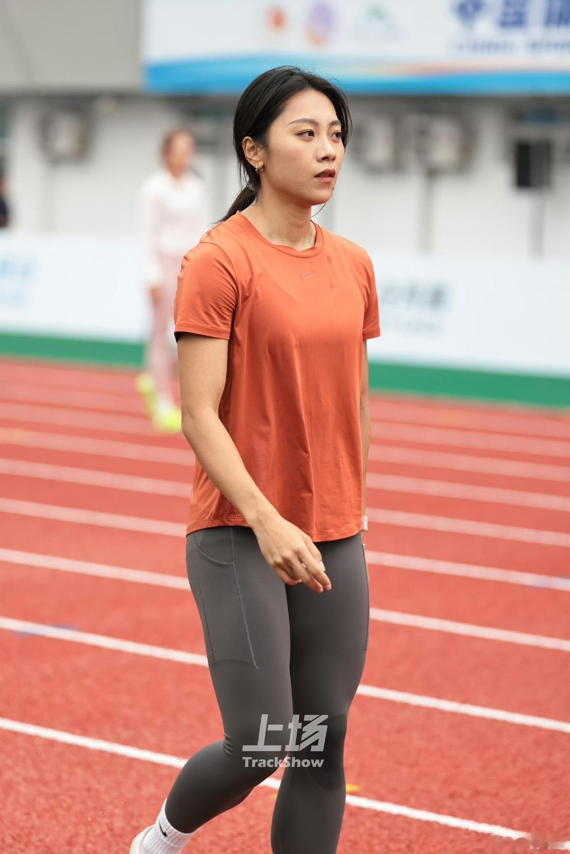 娱乐女运动员的肌肉线条被中国女运动员硬控了葛曼棋的肌肉线条好绝！！​​