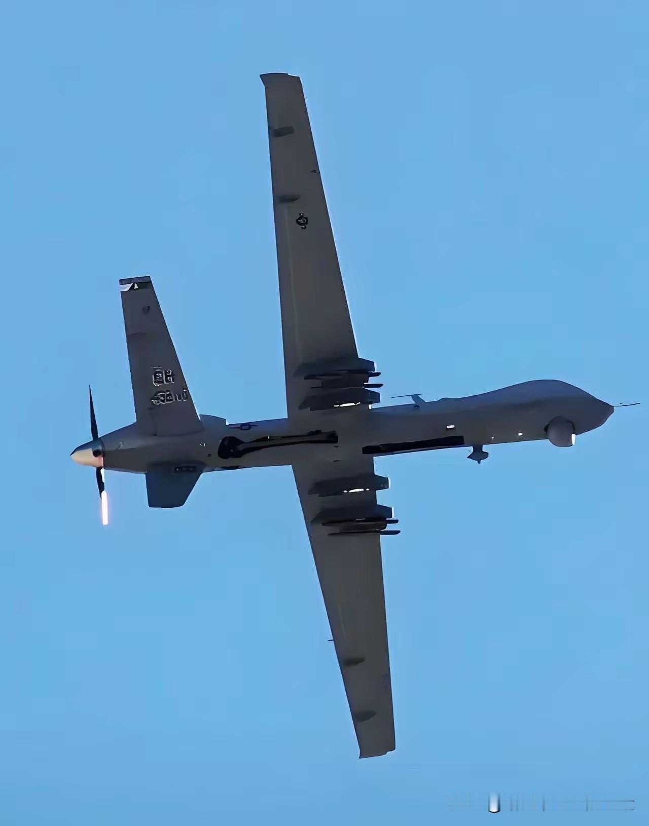 讲“美日掉无人机”这事，听风的蚕可能是跟着局座学坏了，到了关键地方就会说“不知道