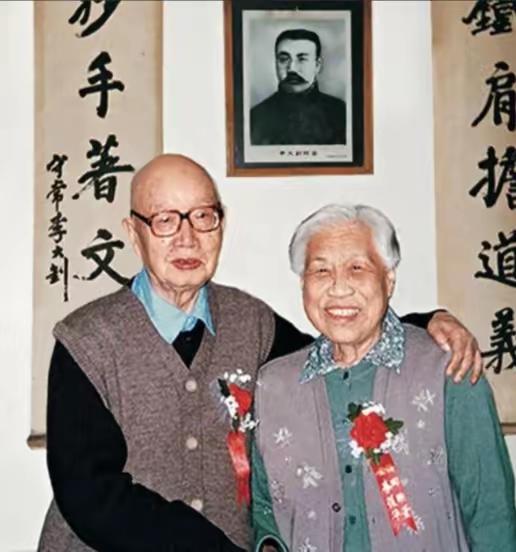 1963年，李大钊长子李葆华就任安徽省委书记。他这省委书记刚当了一年，家里面所有