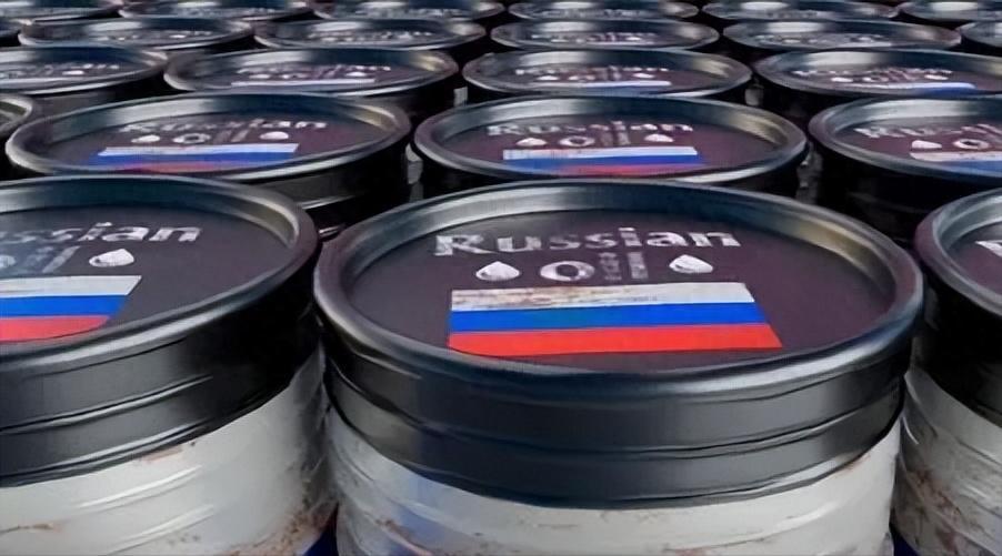 普京刚靠油价暴涨赚了400亿，40%石油出口就被乌克兰炸瘫痪了一个多月前，俄