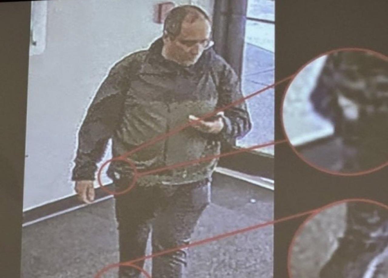 最新消息，美国布朗大学大规模枪击案的凶手找到了！美媒19日报道称，警方在新罕布