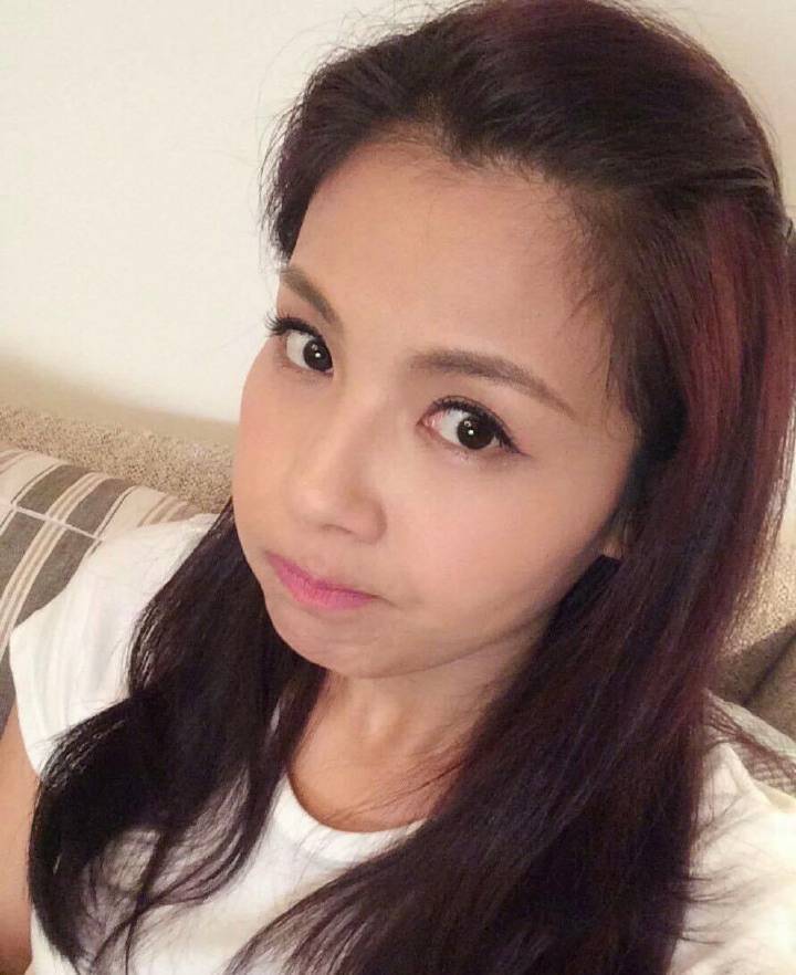 #刘涛#看到这几张自拍照还是会不自觉得点开…​