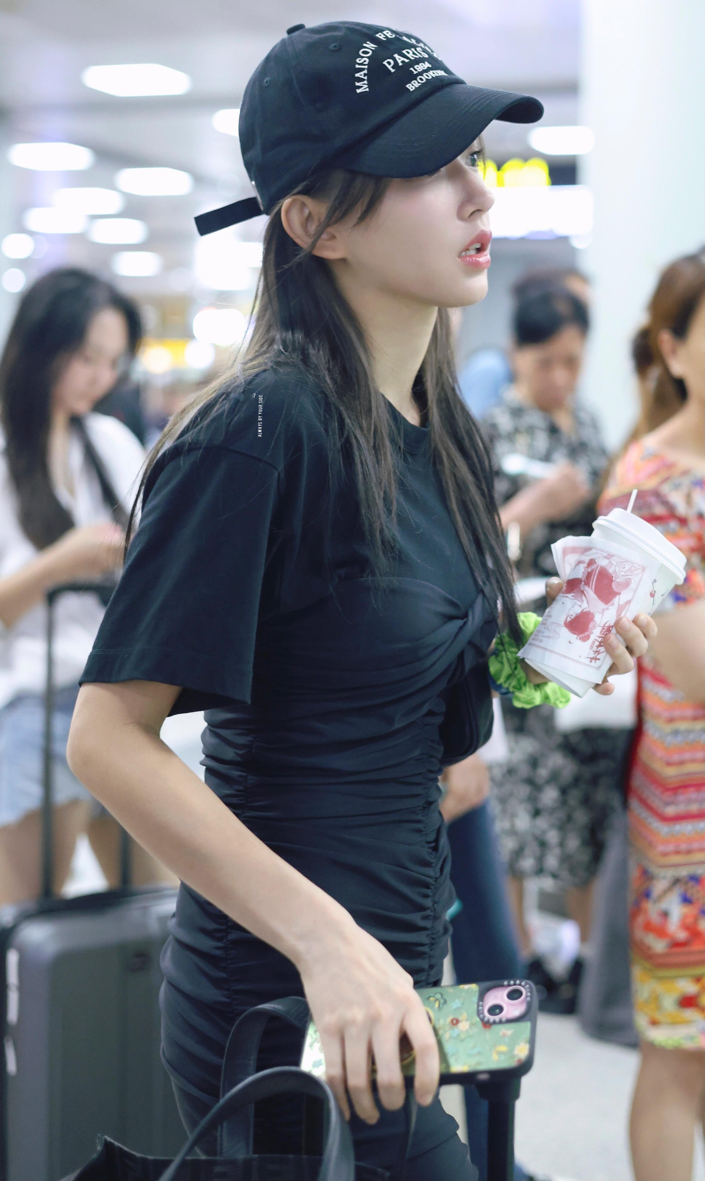 程潇机场私服美拍​​​