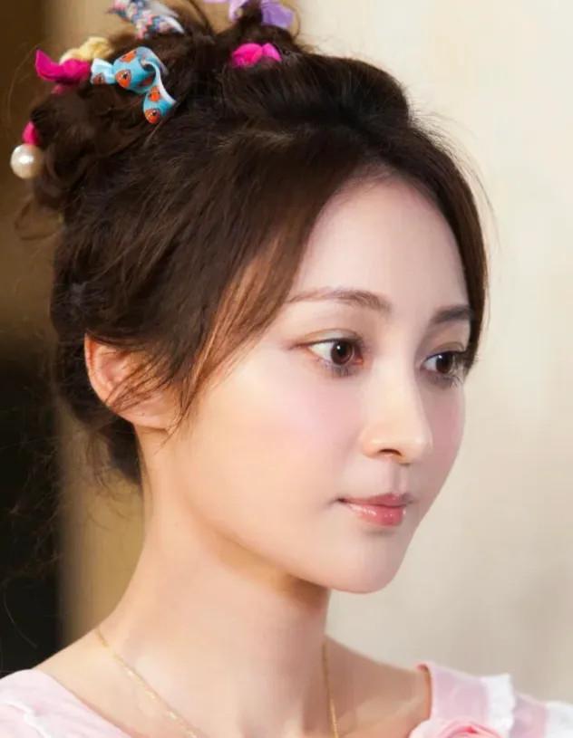 姚笛，复出成功！其实，除了她与文章那事儿，她还是真的招人喜欢，长得漂亮性格好，主