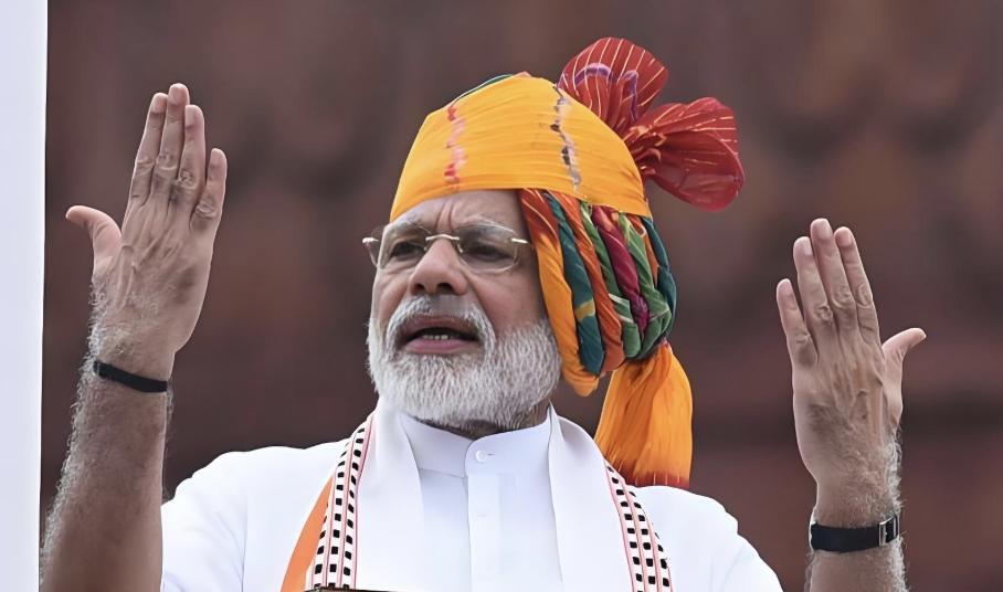 如果用一句话评价莫迪，那么聪明反被聪明误这句话最适合他。莫迪这个人大智慧没有