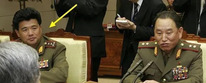 朝鲜驱逐舰下水：从万众瞩目到一地鸡毛---