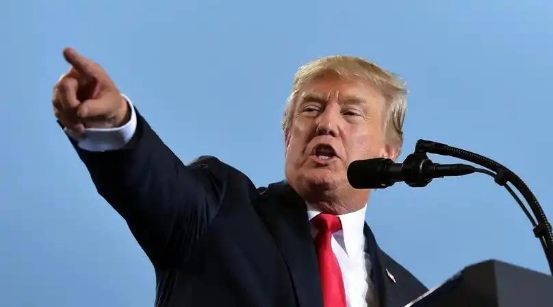 佩特罗怒斥特郎普戳破美国霸权的老把戏哥伦比亚总统佩特罗在社交媒体上喊话特