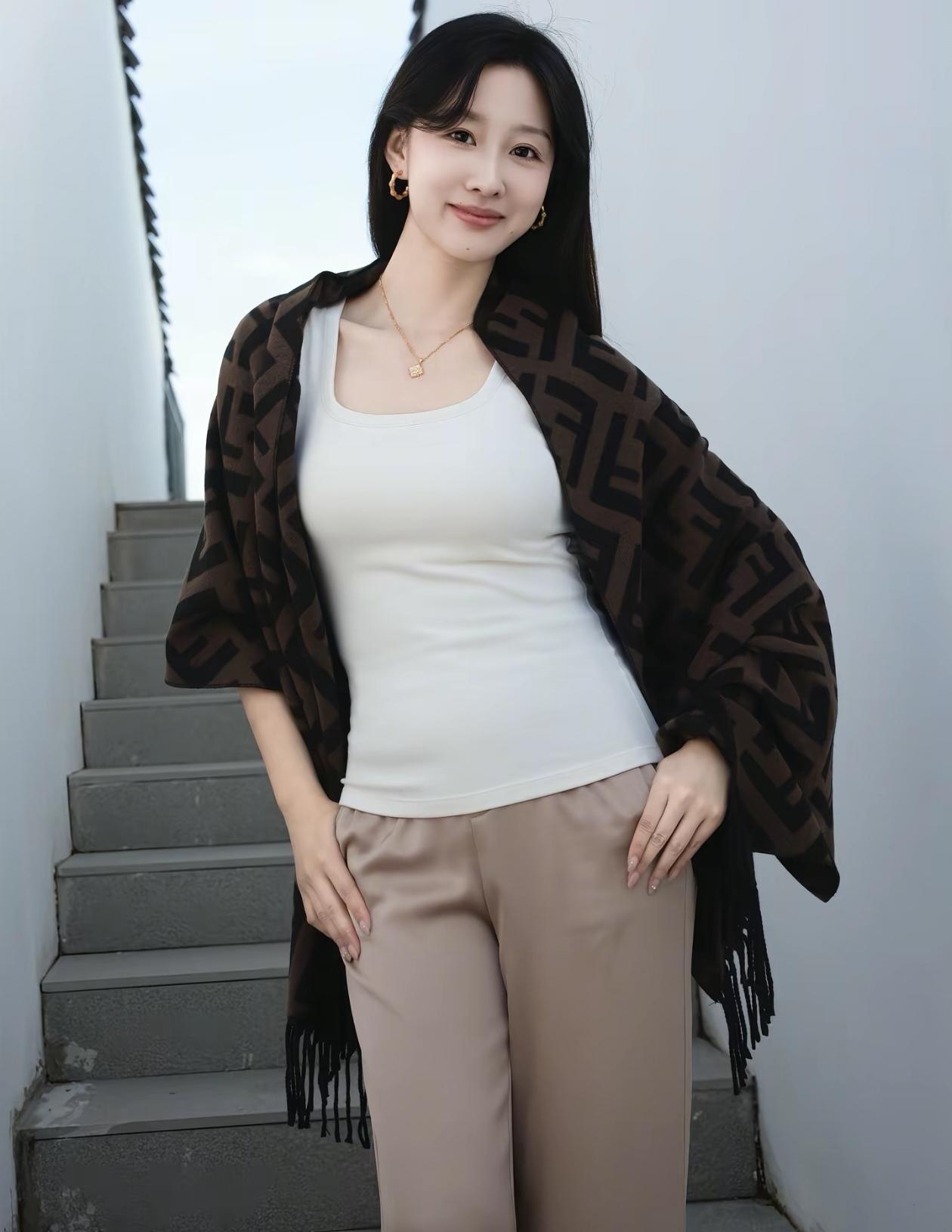 简约风穿搭，轻松自在每一天🌟