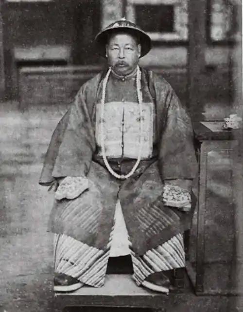 1875年，有人举报左宗棠受贿，慈禧派人暗中调查，结果发现他真收了100万两白银