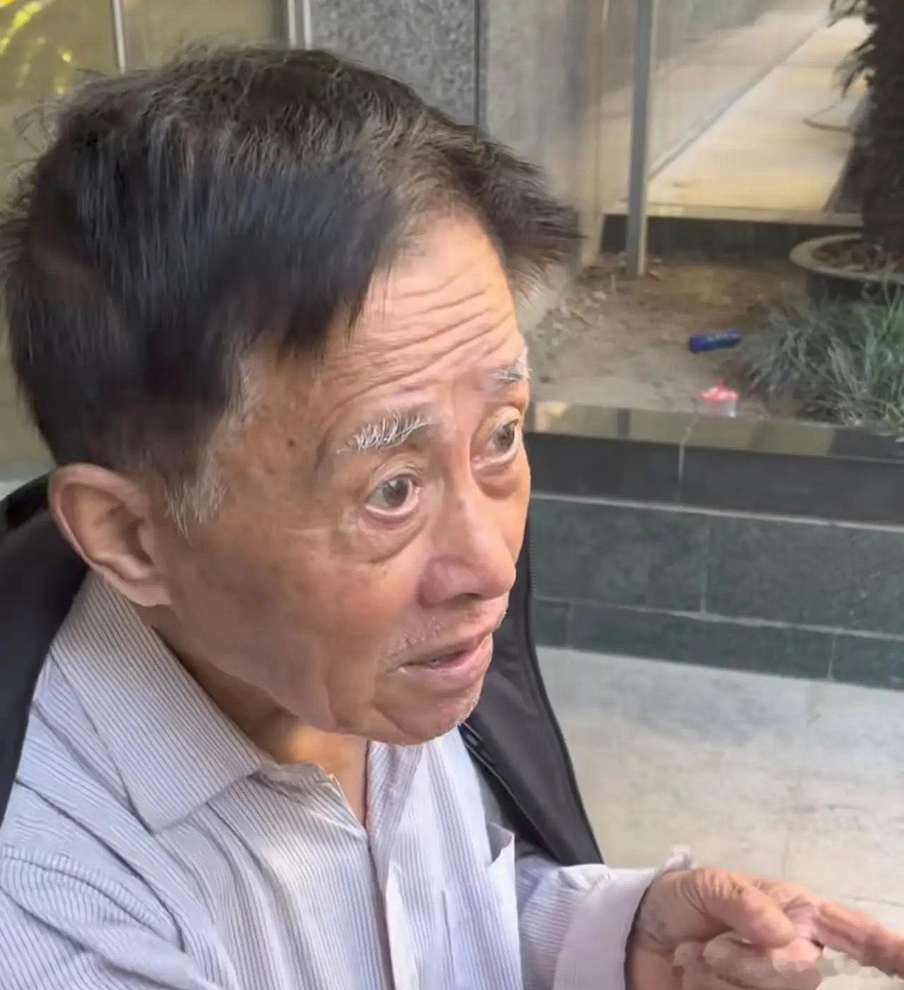 上海建工爷叔口袋里装了3000元，十三太保要求请客68元的自助餐。建工爷叔说