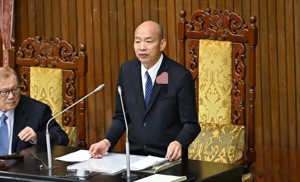 韩国瑜宣布：2026年度总预算案三读通过台立法机构负责人韩国瑜今天（14日）