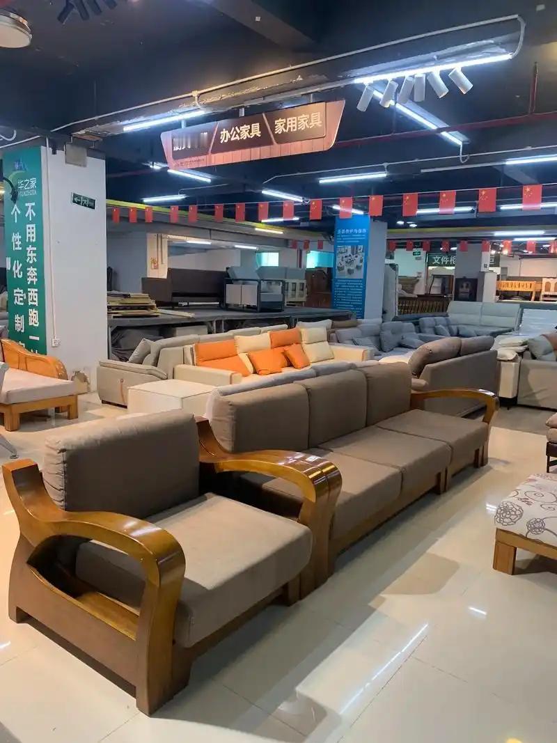 我认为不会我认为实体店未来绝不会全部消失。电商再发达，也替代不了线下逛街时和朋