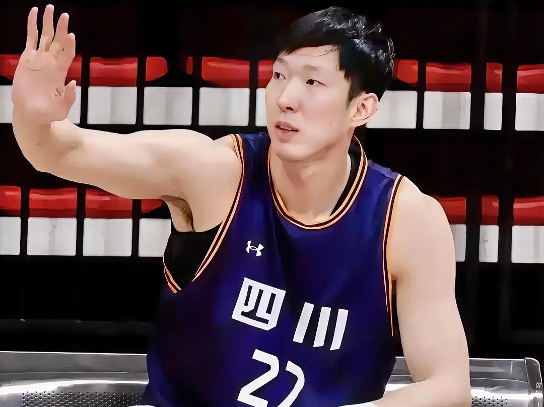 郭艾伦：你这听说没拿牌就要扣奖金的20%，你一下子伤病痊愈啦？？？周琦：120