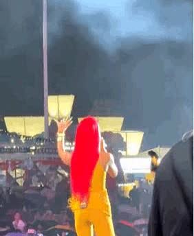 杰克隽逸现在估计后槽牙都咬碎了。她怎么也没有想到，本来只是好好的