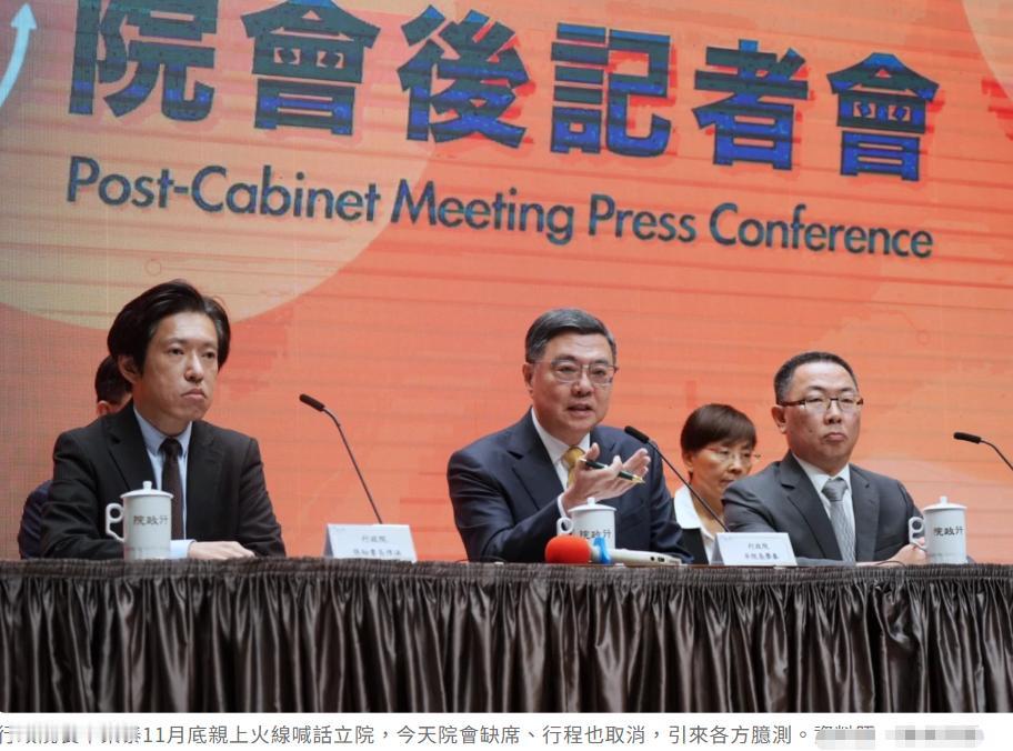 卓荣泰离奇缺席院会赖清德突招51位绿委开便当会网猜卓荣泰恐离下台不远！2