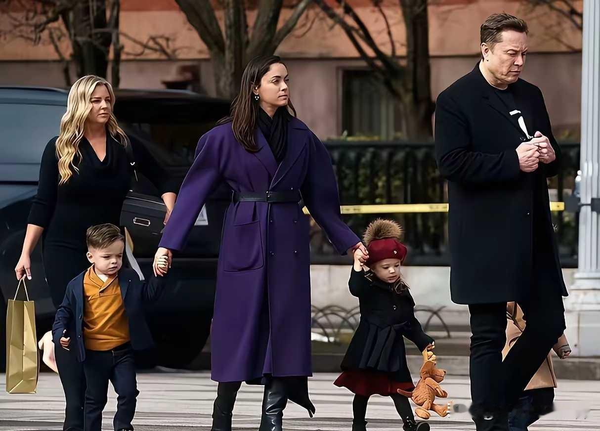 马斯克真是眼光独特，那么多孩子，那么多妈，如今大大方方的公开印度裔伴侣希文·齐利