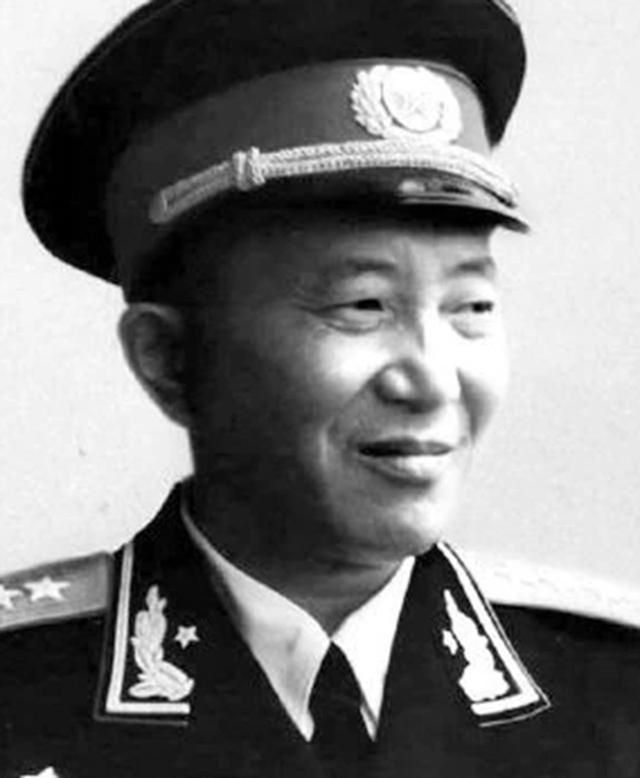 1950年北京，公安部抓了一名特务，但他自称农民，时任公安部长罗瑞卿随口一问：“