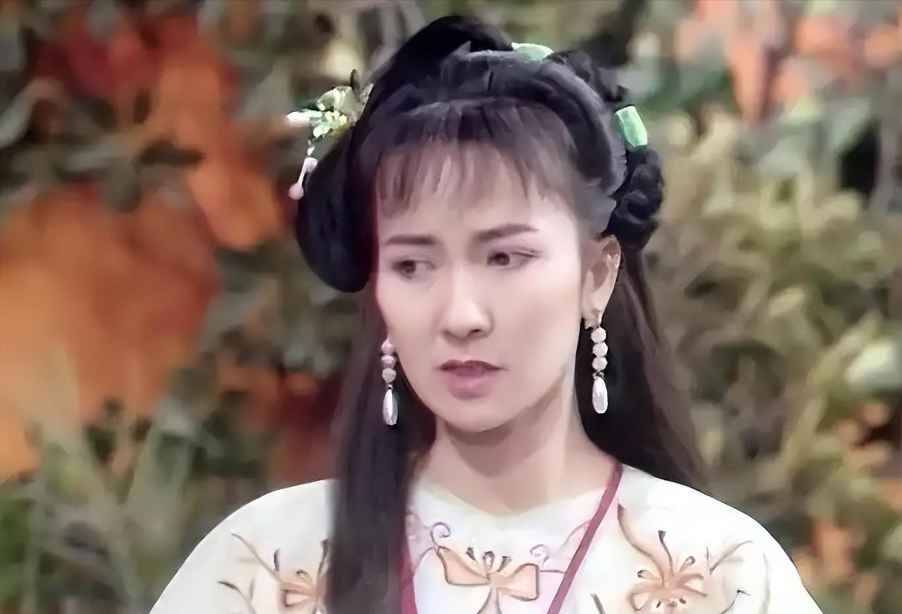 法海对白素贞赶尽杀绝，为何唯独放过小青？是水漫金山时手下留情，还是另有隐情？原来