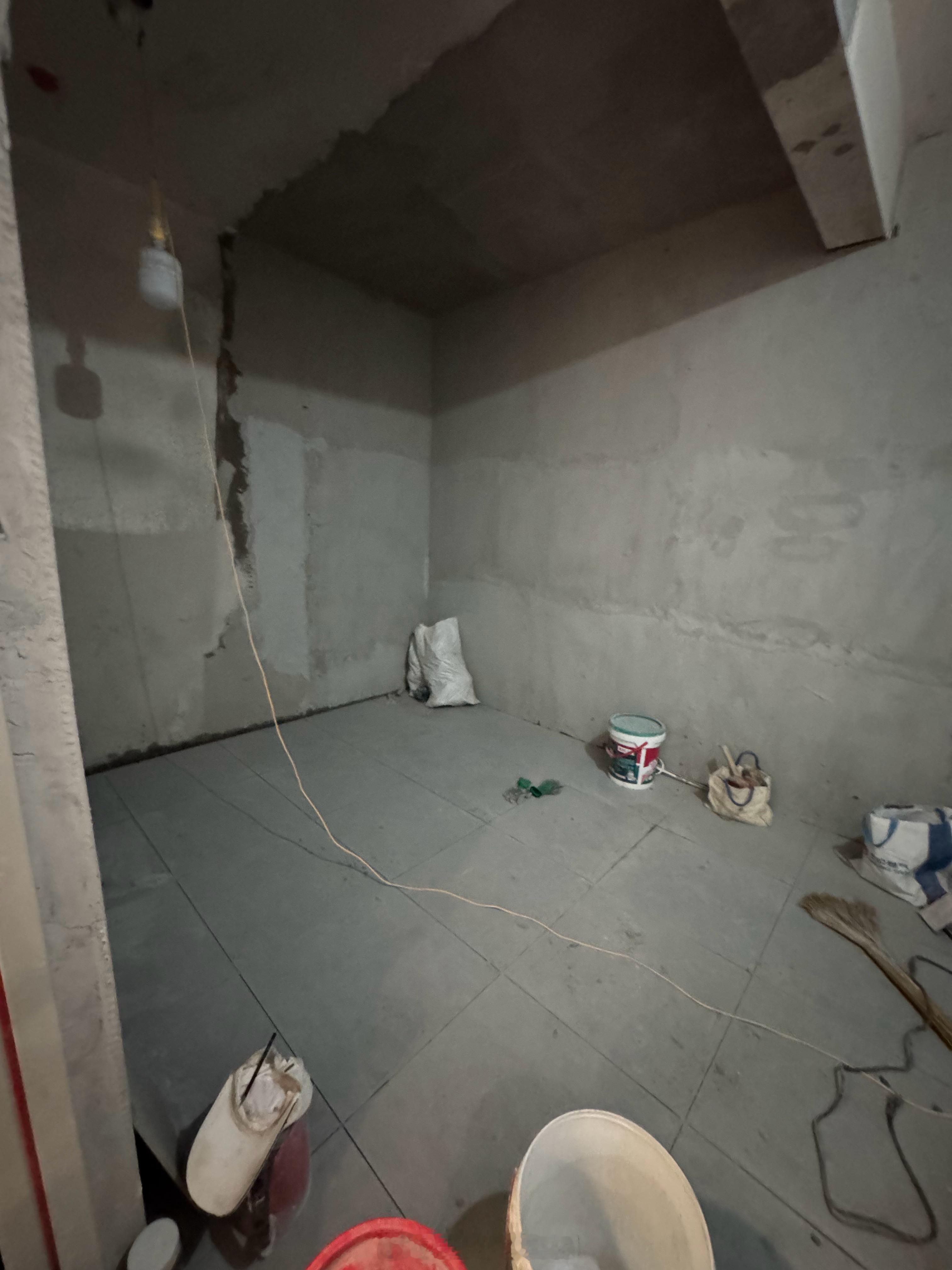 把堆东西的储藏室改男生快乐屋也就有个车位大，长五米宽不到三米有没有什么可参考的方