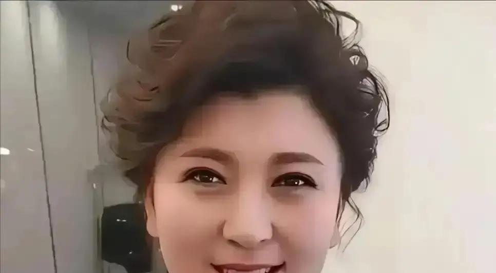 【什么叫教科书式的反击？闫学晶这一巴掌，扇得某些人脸上火辣辣！】封杀谣言？