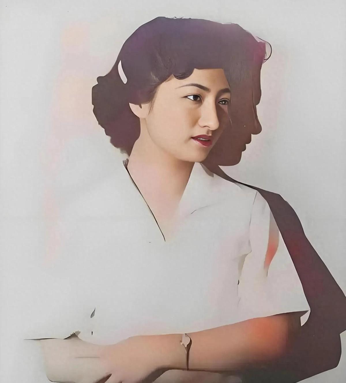 美女特务张春莲为何被毛人凤抛弃留在大陆，三十年秘密藏身，金条竟然埋在猪圈里！1