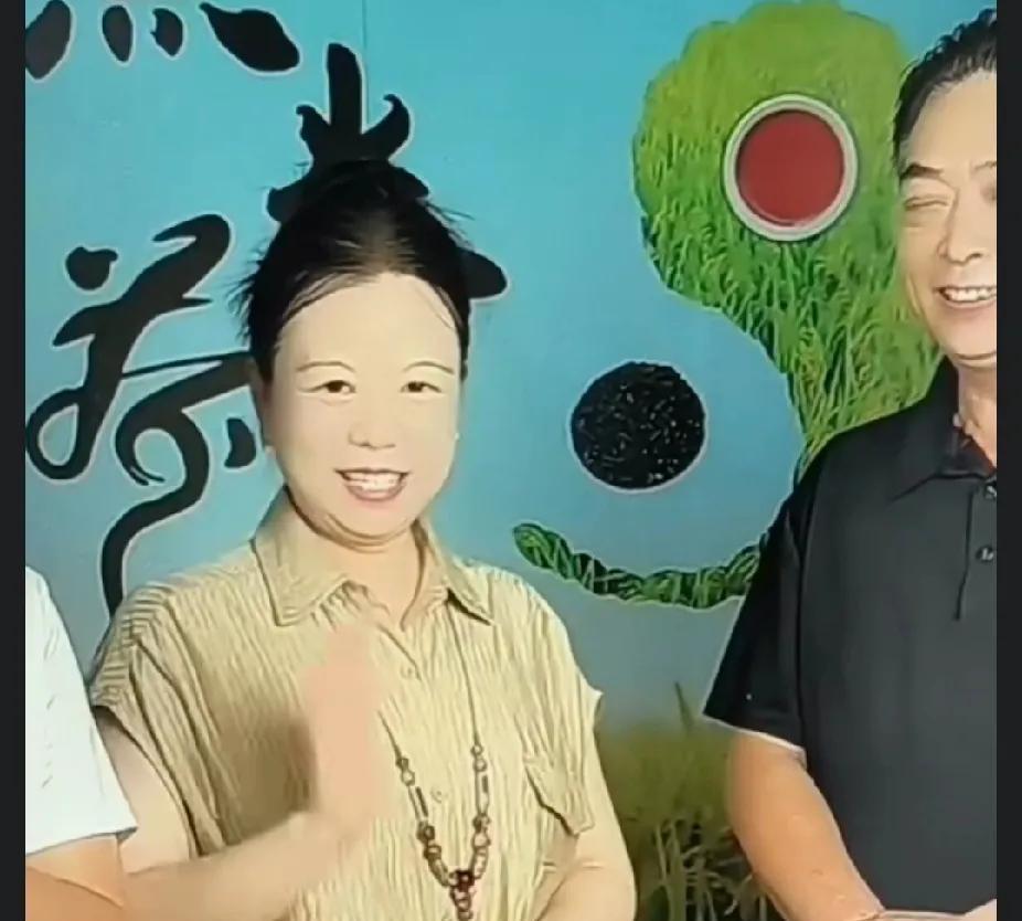 还晒呢，你以为这样能气着许姚吗？别晒了，越晒暴露的越多。以前许姚是给你们留足了