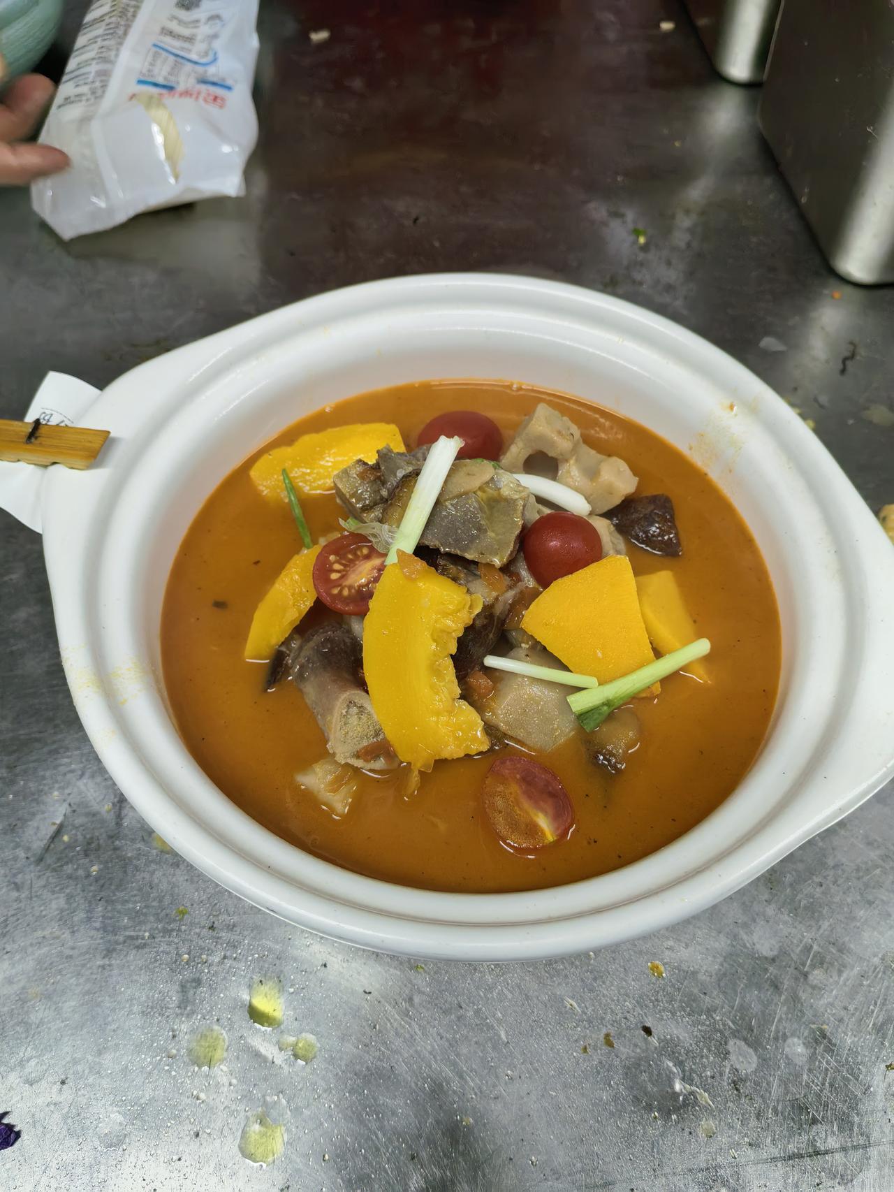 厨师的开年愿望来啦！🍳愿新岁：锅碗瓢盆皆顺心，食材新鲜不踩雷，做出的每一道菜