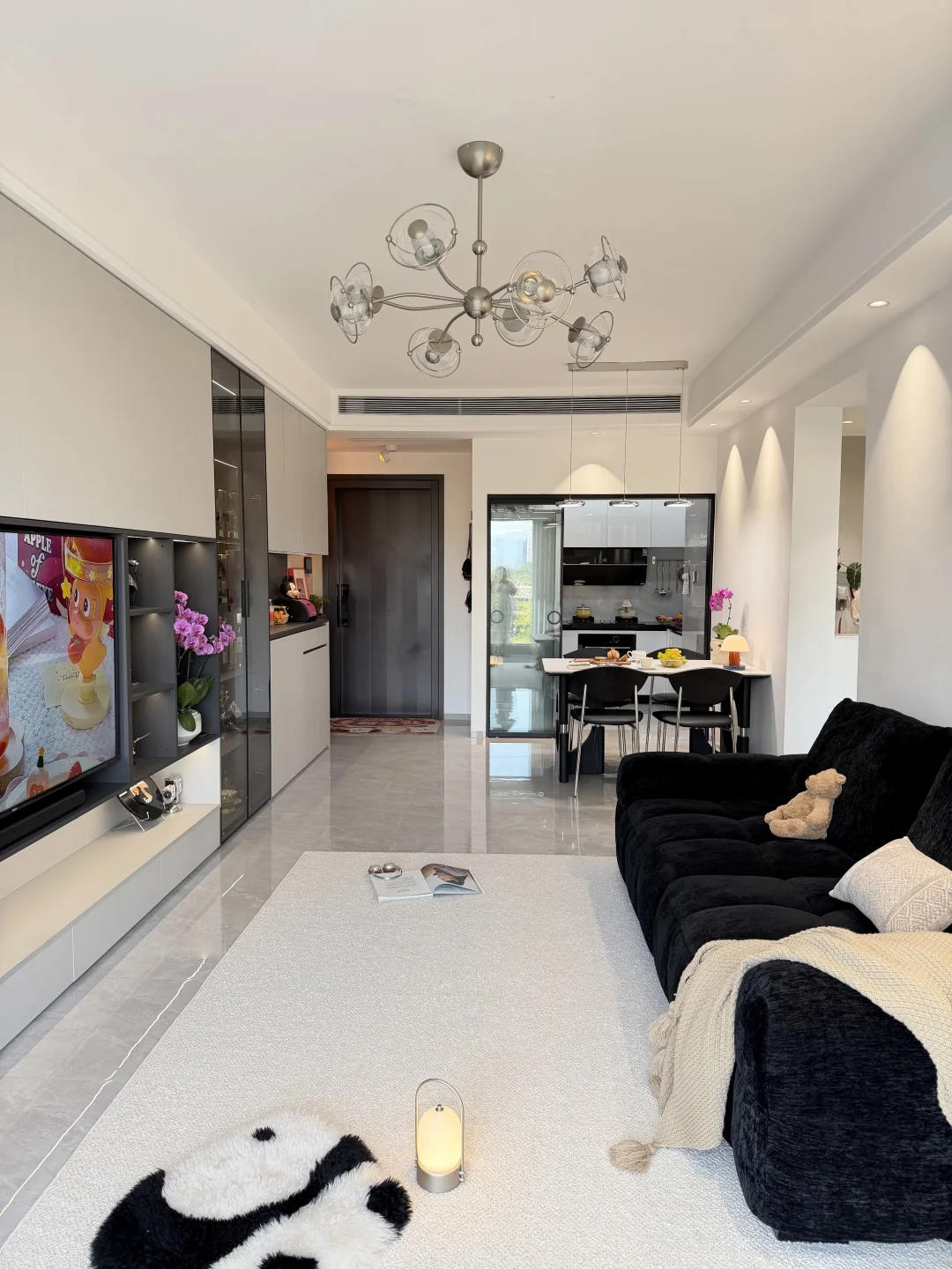 买不起大房子，有个63平的小家也知足了