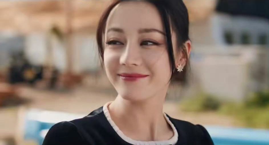 有没有人get不到热巴的大鼻子的？跟娜扎比起来，有点突兀呢。