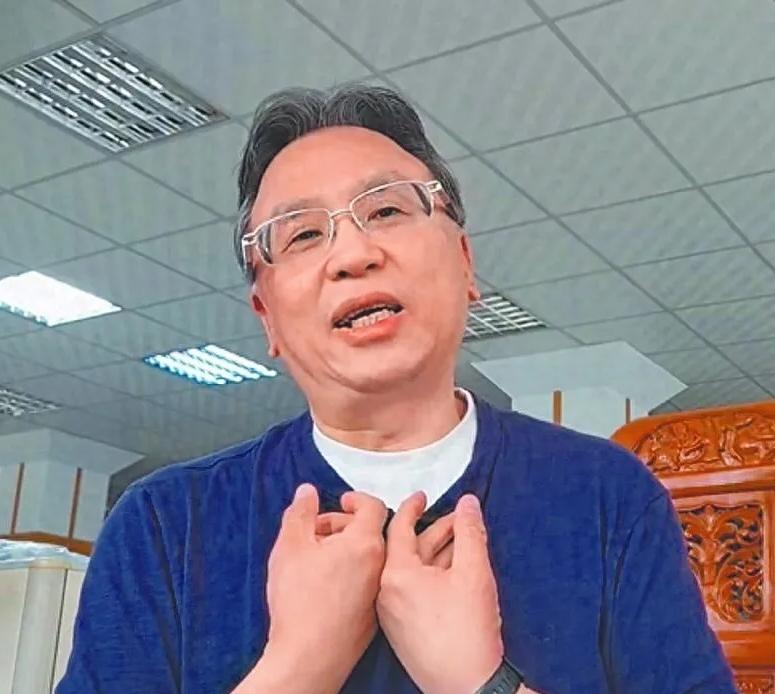 魏平政或许才是国民党化解彰化危机最为重要的一环，毕竟最近前彰化县长卓伯源也提出了