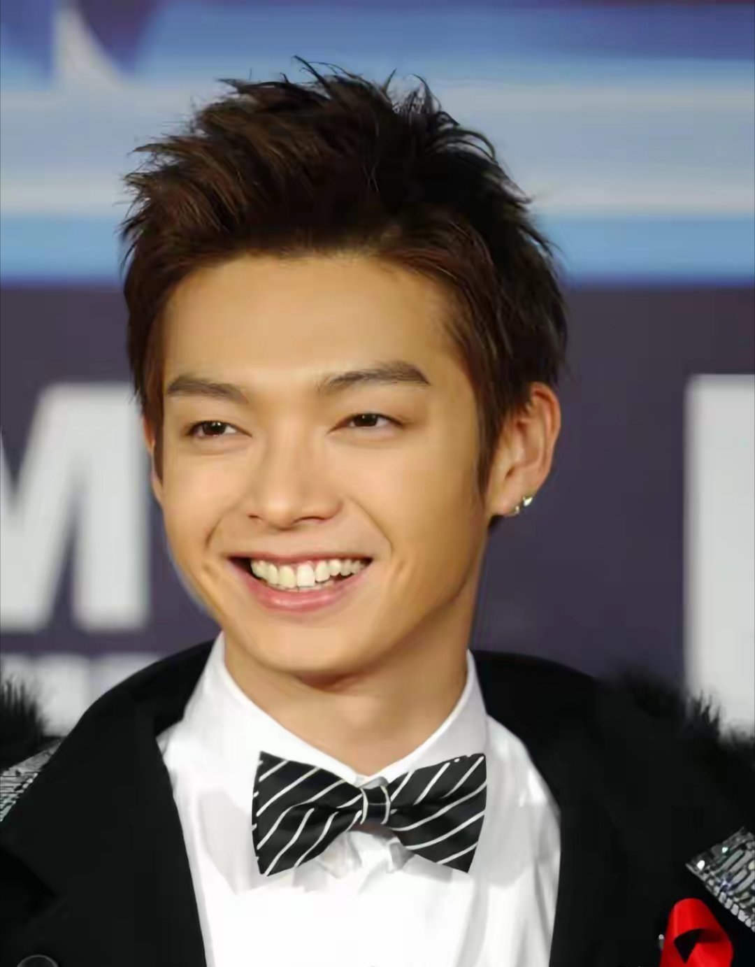 以前看飞轮海觉得他最丑，现在看他最帅——辰亦儒