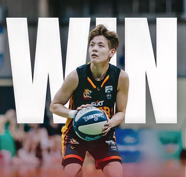 中国女篮杨舒予澳洲NBL1生涯前3场常规赛的比赛表现！！1：出场31分钟，投