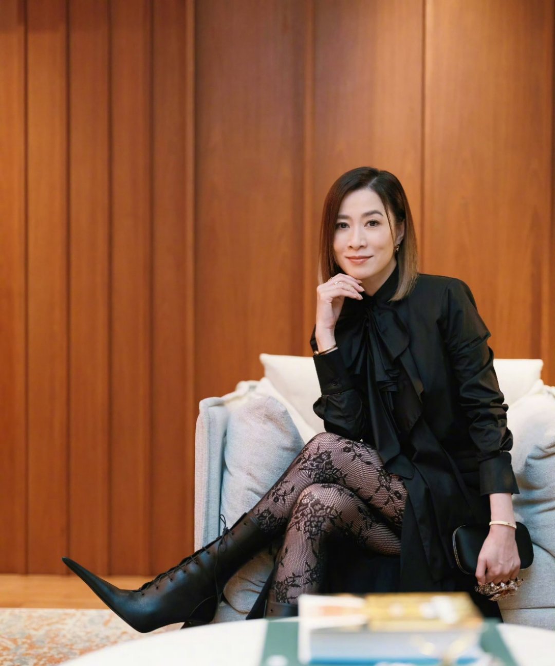 又被佘诗曼迷倒了，好想继续追下去啊啊啊啊我要立马看到文慧心女王归来