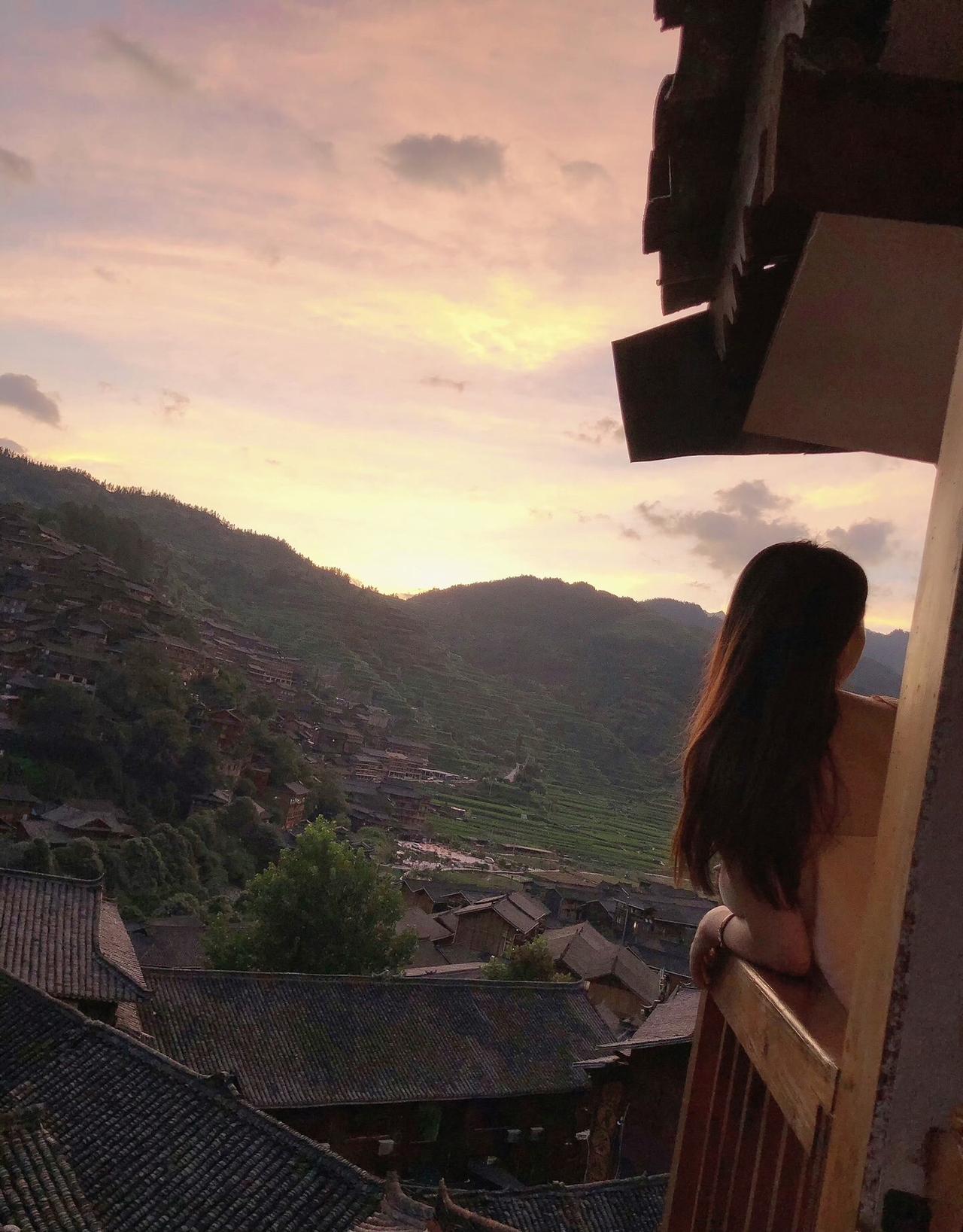 幸福就是：有事做，有人爱，有所期待。上热门旅行美女御姐