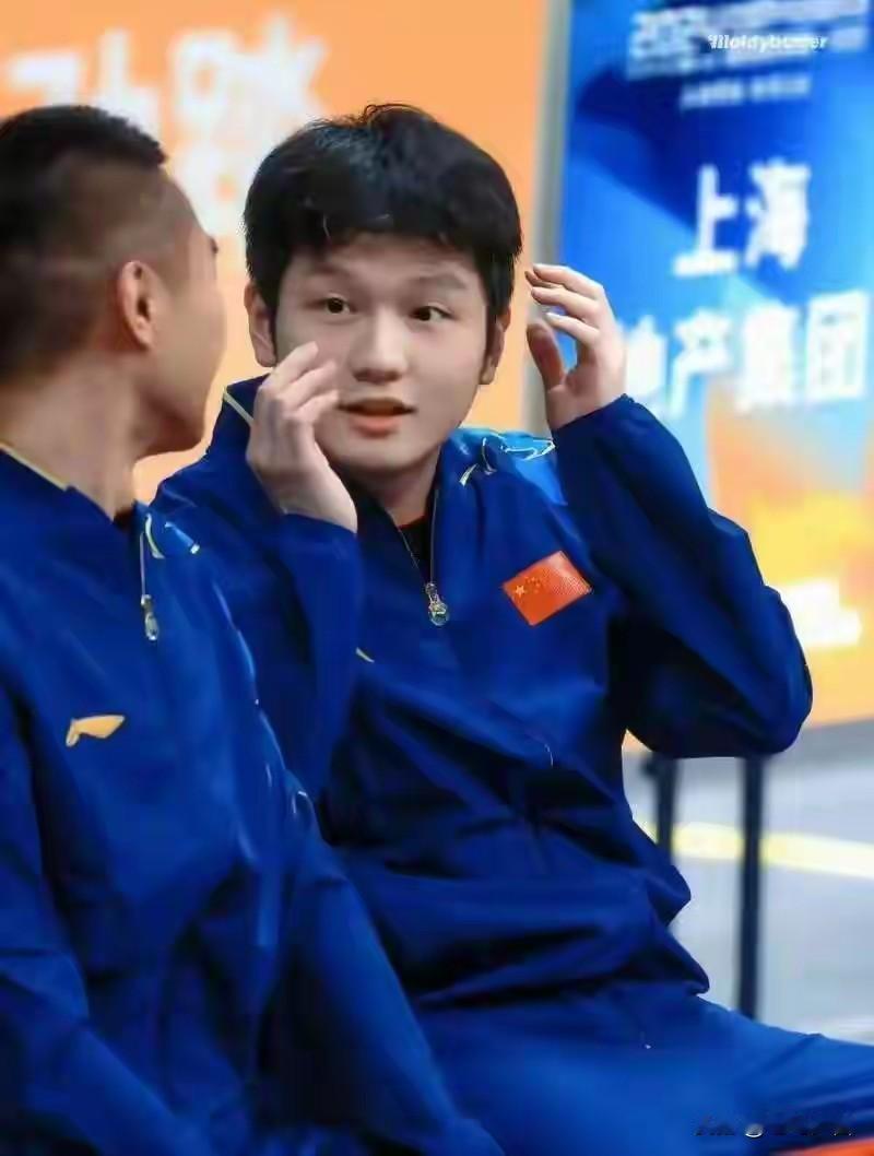 一些人总以为，樊振东在国乒最铁的伙伴是王楚钦。确实，两人常年搭档出征国际大赛
