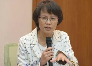 台湾一位女老师的一句话，令14亿中国人都红了眼眶！她说道，大陆这14亿人为什