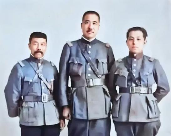 张学良谈张宗昌趣事，张学良说：“张宗昌有三不知，他老先生我们在天津驻扎，突然有一