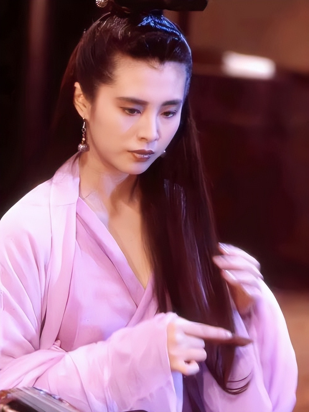 58岁王祖贤温哥华逛菜市场，近照被吐槽女神形象全无！ 谁人不老呢？面貌身体到
