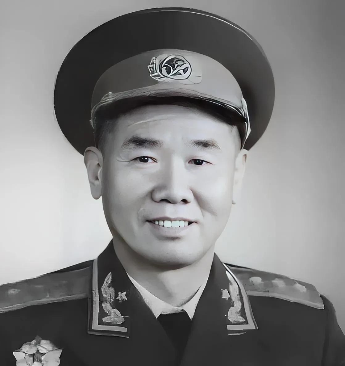 1984年，七十五岁的开国上将陈再道已退居二线，在北京家中静养。一日午后，几名神