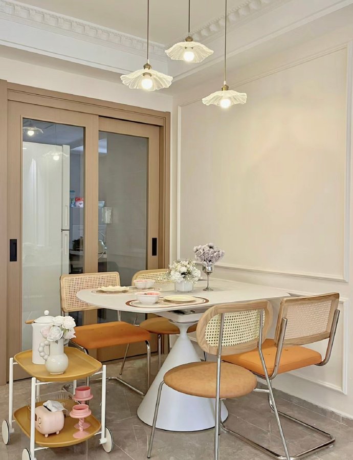 轻法式，奶油风惬意空间。